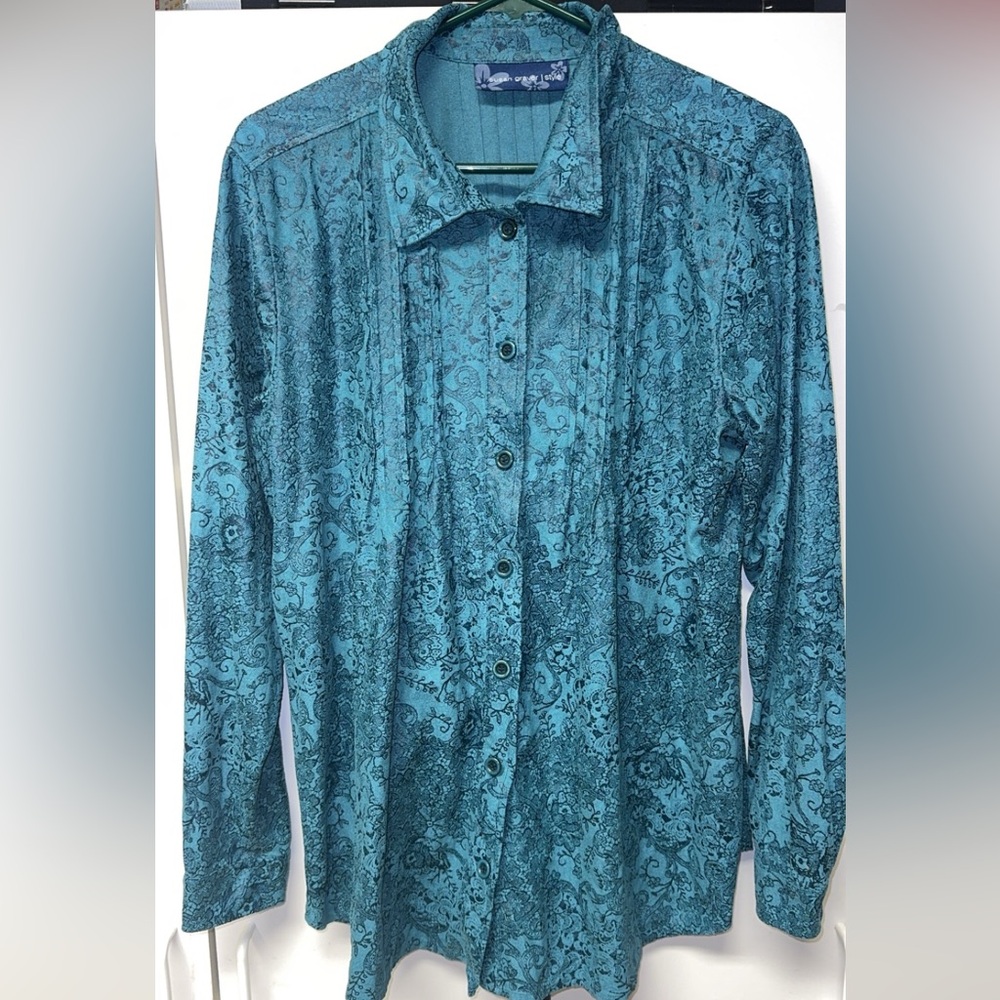 Susan Graver top